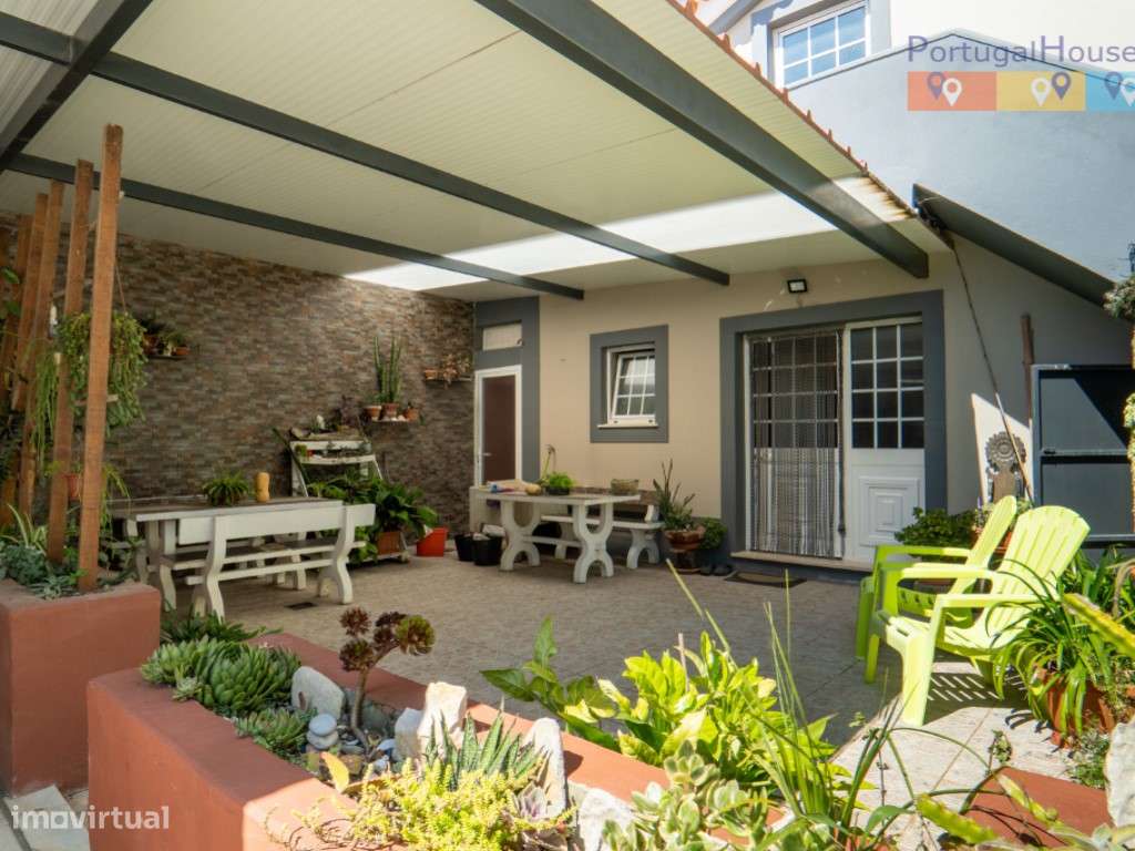 Moradia independente T3 com anexo T2 e 5.000 metros de terreno.-5