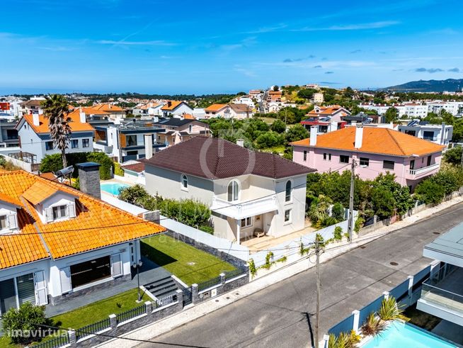 Moradia T4 + 1 com jardim e piscina, em Bicesse, Cascais-51