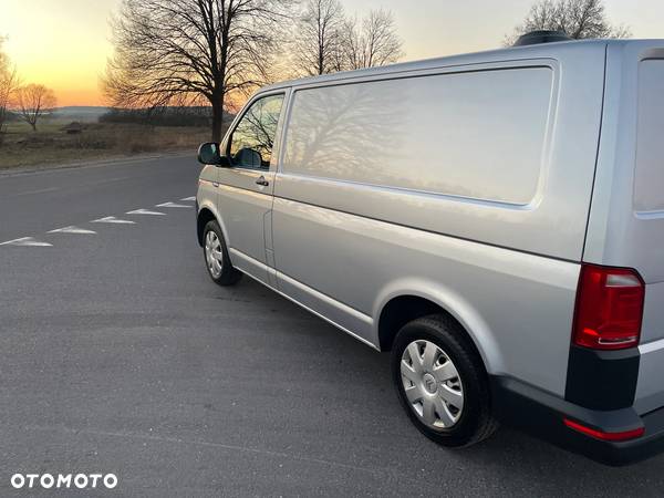 Volkswagen Transporter - 23