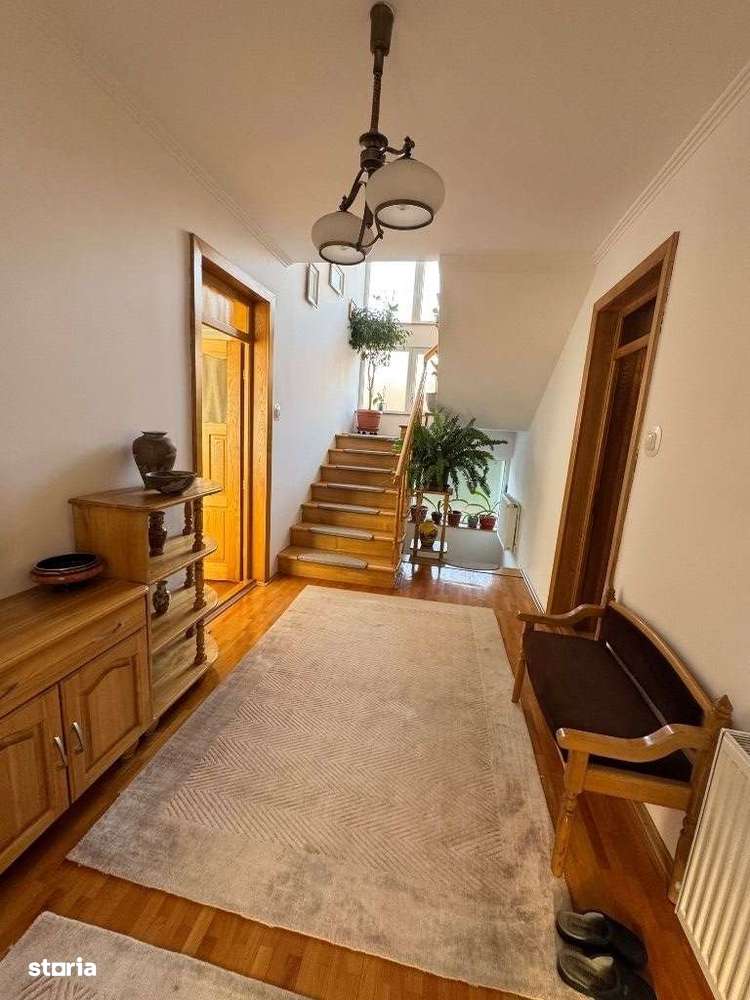 Casa P+2 zona CENTRALĂ-5