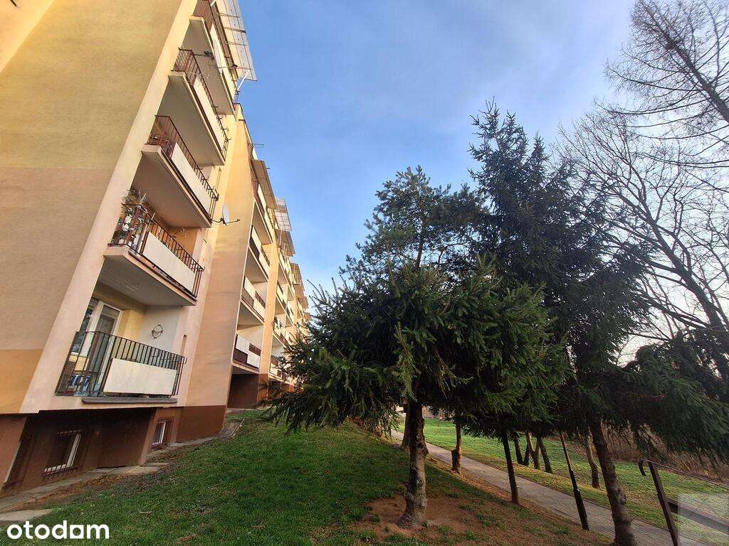 Ładne mieszkanie z dużym balkonem do wejścia-13