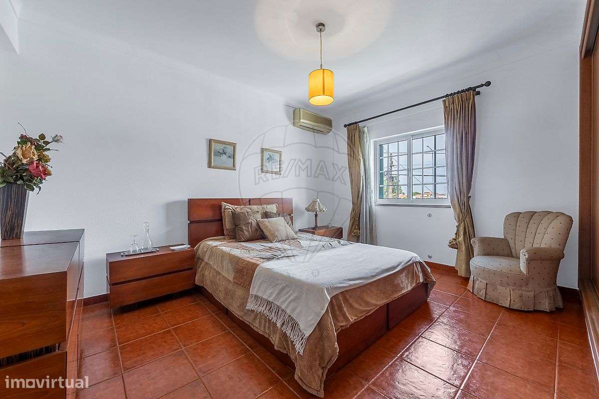 Moradia T5 para venda-24