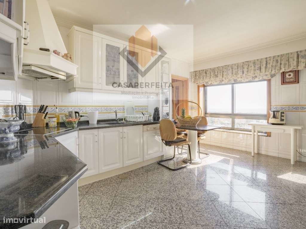 Deslumbrante Penthouse T4 Duplex com Terraço e Vistas Inacreditávei...-13