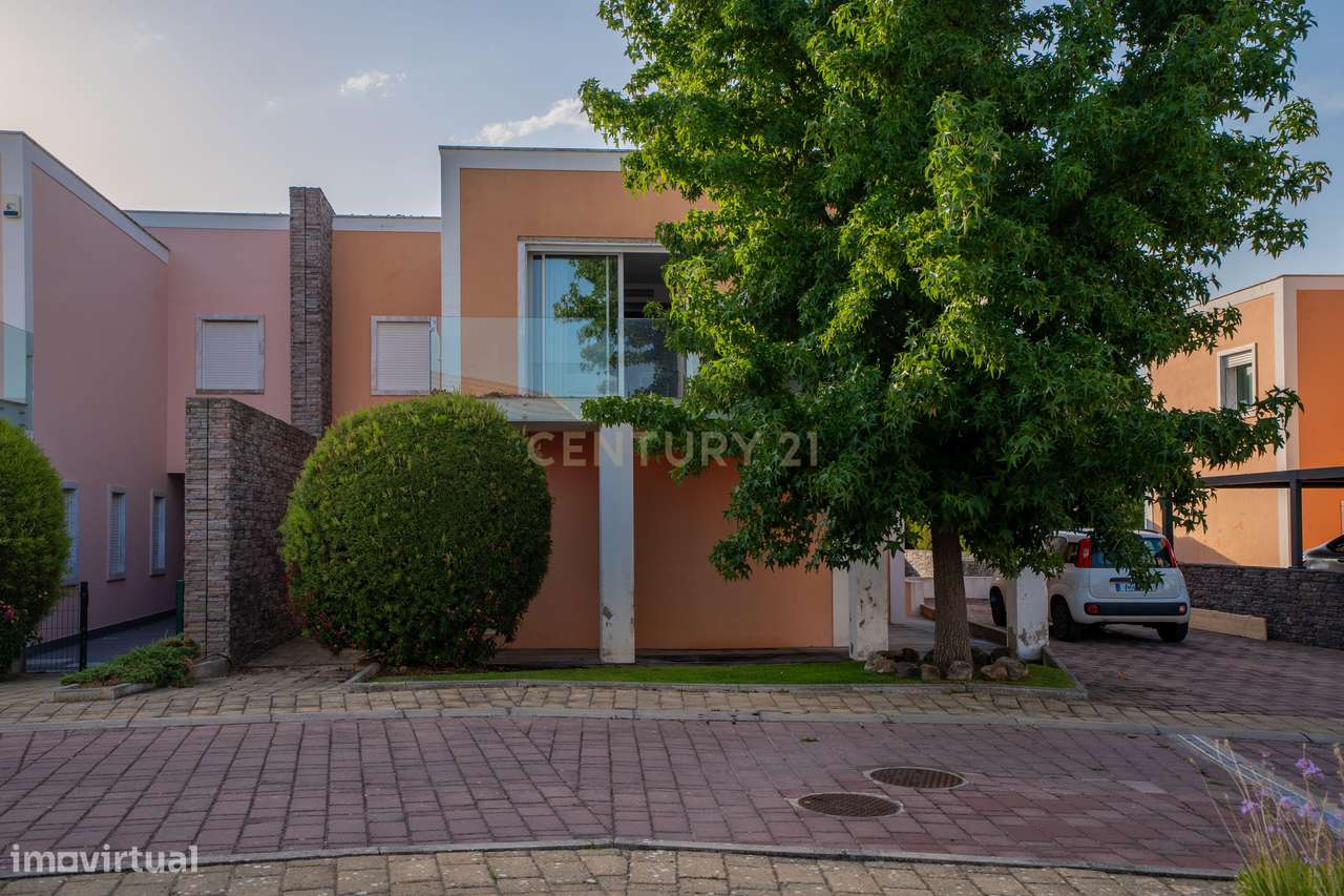 Moradia T4 com Piscina Privativa | Bicesse, Cascais-49