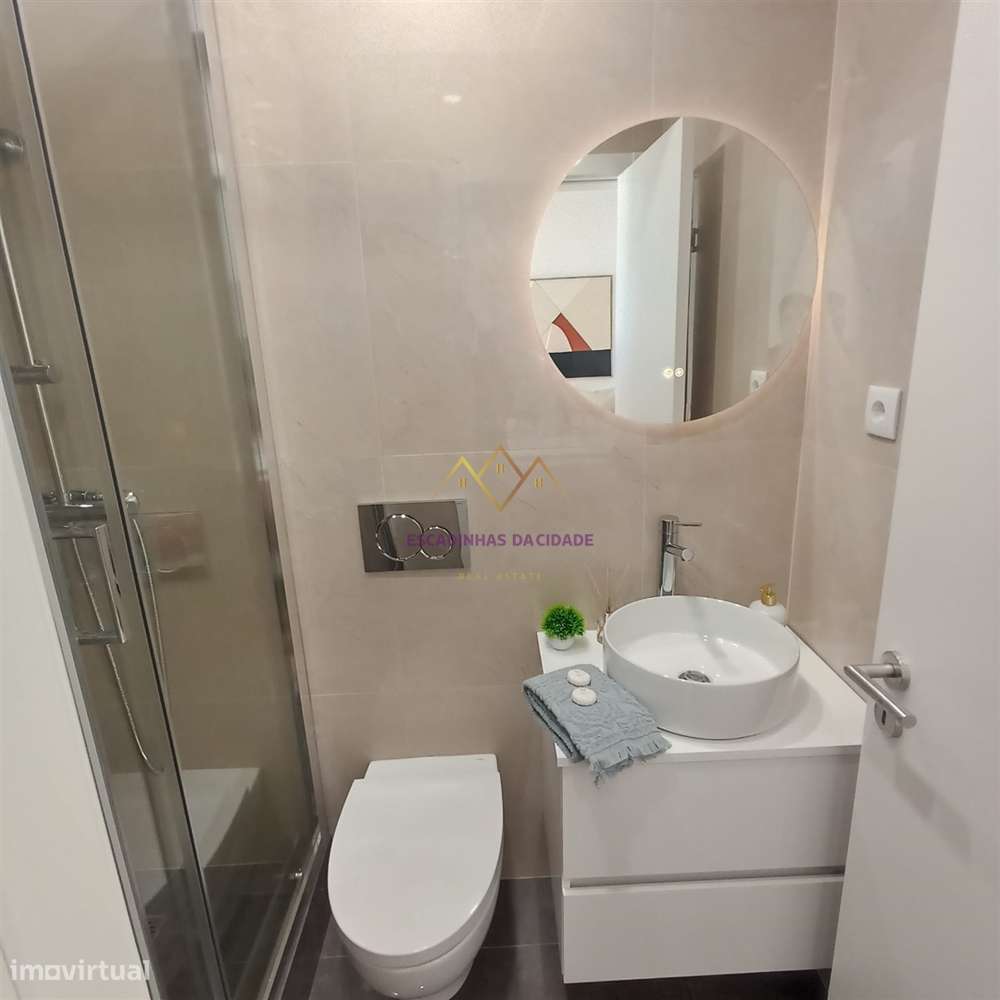 Apartamento T3 remodelado, mobilado e equipado, na melhor localização-3