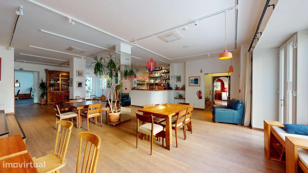 Prédio Histórico com Alojamento Local, Restauração e Espaço... - Grande imagem: 5/60