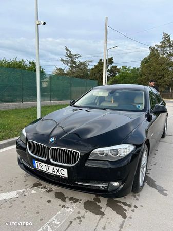 BMW Seria 5 525d xDrive Touring - 1