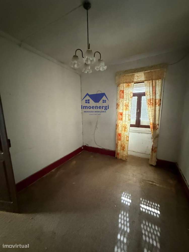 Moradia Térrea para restauro - Beiriz-18