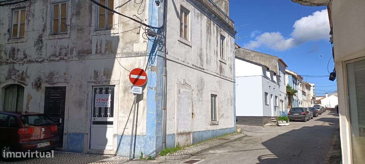 Prédio centro do Valado -Nazaré Projeto aprovado para 5-Apartamentos-16