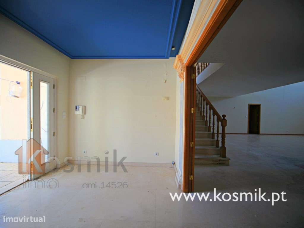 Moradia bifamiliar de Luxo para recuperar V5 + V5 :: Bucelas - Lour...-46