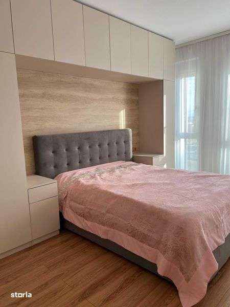 Inchiriez apt.2 camere, cu loc de parcare, balcon si terasa in West R - Imagine principală: 5/8