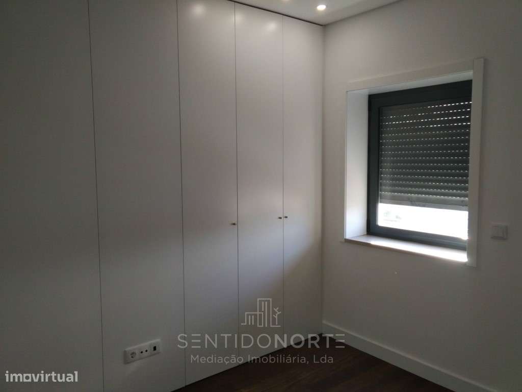 Apartamento T4 junto à Rotunda da Boavista-16