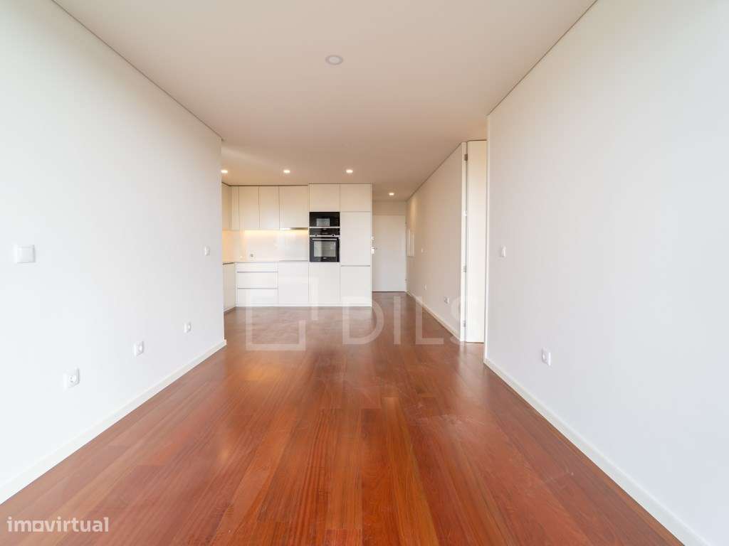 Apartamento T1 com varanda junto à Casa da Música - Grande imagem: 4/36