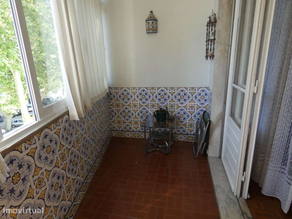 T3 Calhariz de Benfica - Fonte Nova - Grande imagem: 4/32