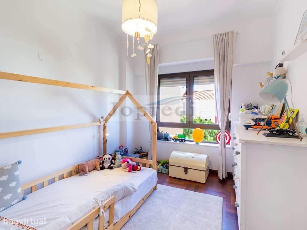 Apartamento T2+1 Duplex com terraço e vista mar-11