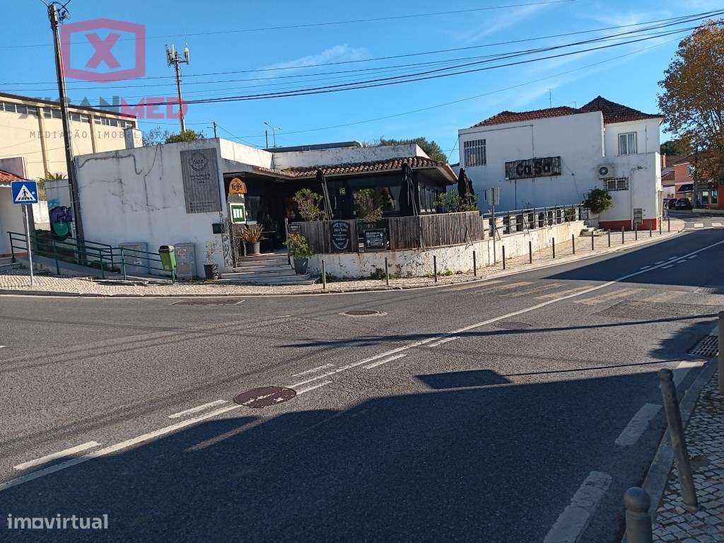 Desenvolvimento Urbano/ 
Habitação e Comercio.-19