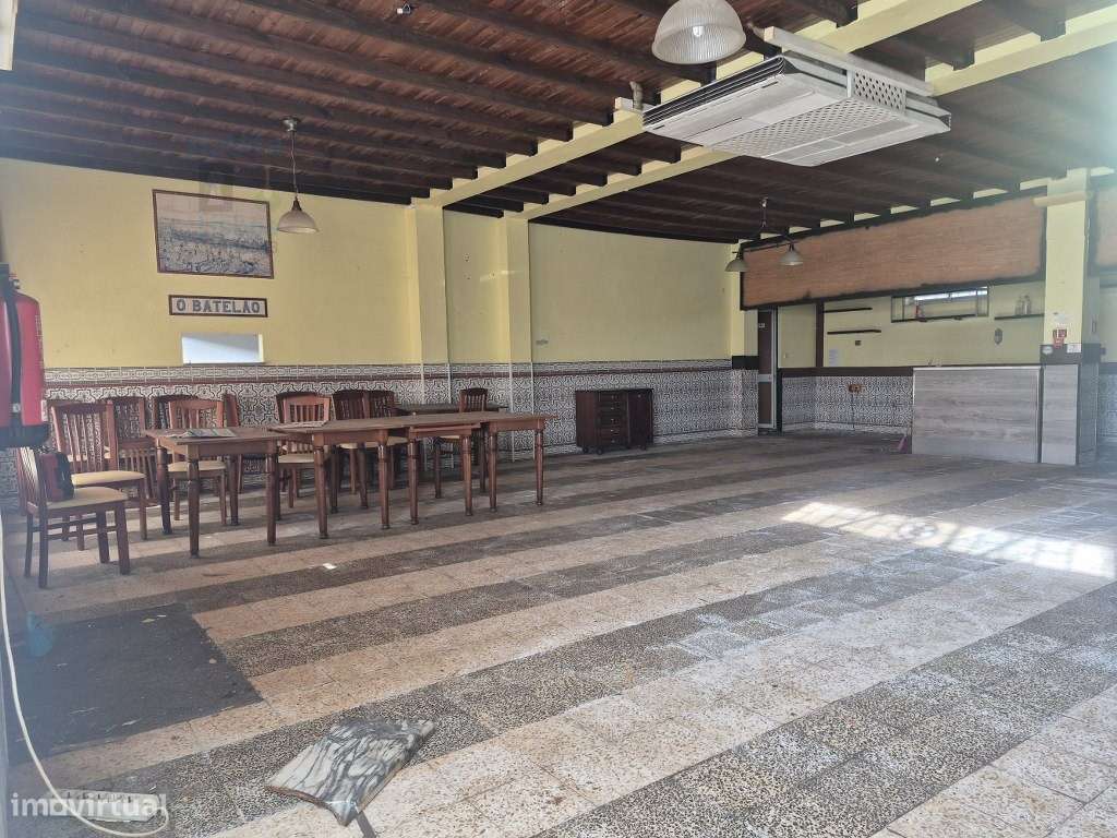 Estabelicimento comercial no Gaio Rosário: Oportunidade com Terraço - Grande imagem: 3/15