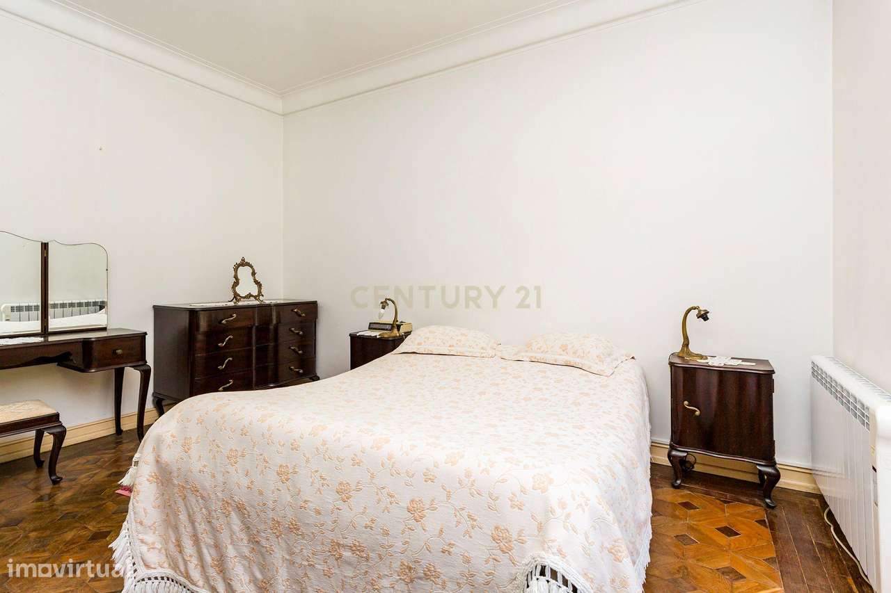 Charmosa Moradia em Alvalade para venda-34