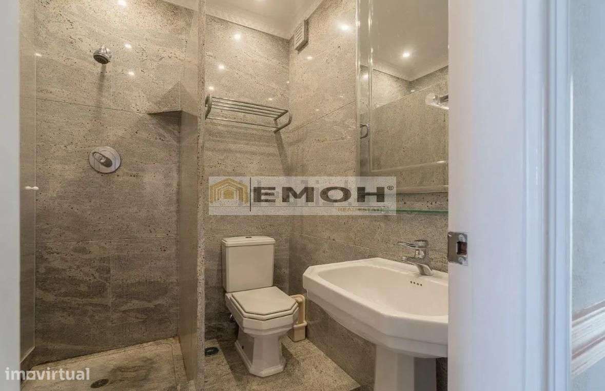 Apartamento T3 à venda na Quinta do Marquês-27