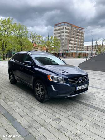 Volvo XC 60 T6 AWD Momentum - 3