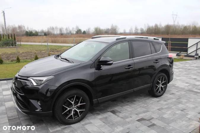 Toyota RAV4 - 9