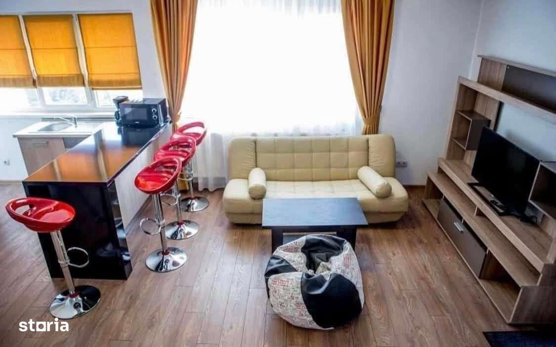 Apartament spațios cu 4 camere , strada Păcii, la 10 minute de UMFST-1