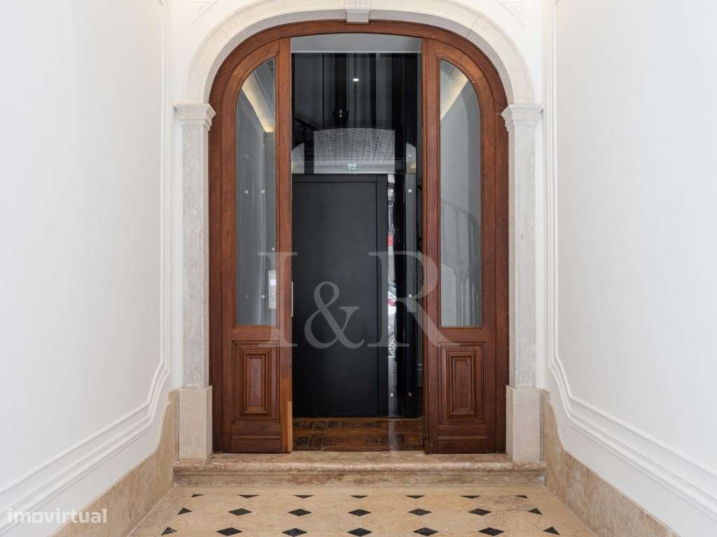 Apartamento T4+3, ideal para investimento, em Alcântara, Lisboa-4