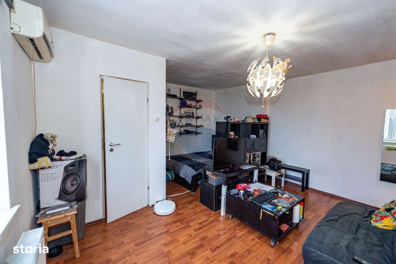 Garsoniera, de vanzare, gara de Nord, disponibila imediat - Imagine principală: 1/7