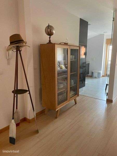 Apartamento T3 Mobilado - Praia da Costa Nova - Arrendamento - Grande imagem: 4/12