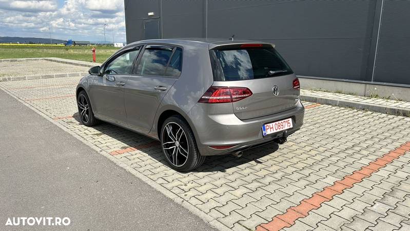 Volkswagen Golf 1.6 TDI BlueMotion Trendline - 3