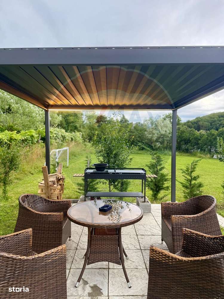 Vanzare Vila la munte - Imagine principală: 2/20