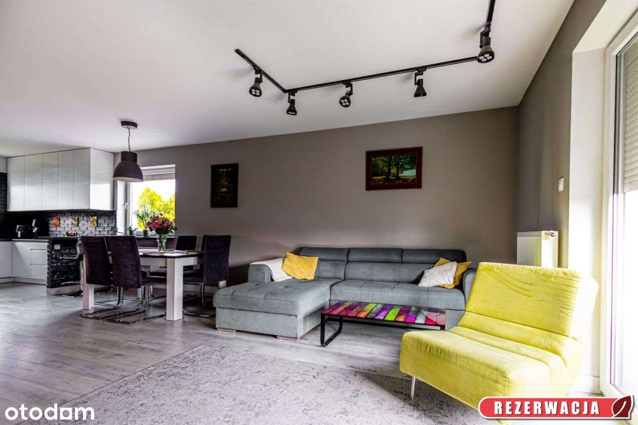 Komfortowy bliźniak na 3-arowej działce z altanką-0