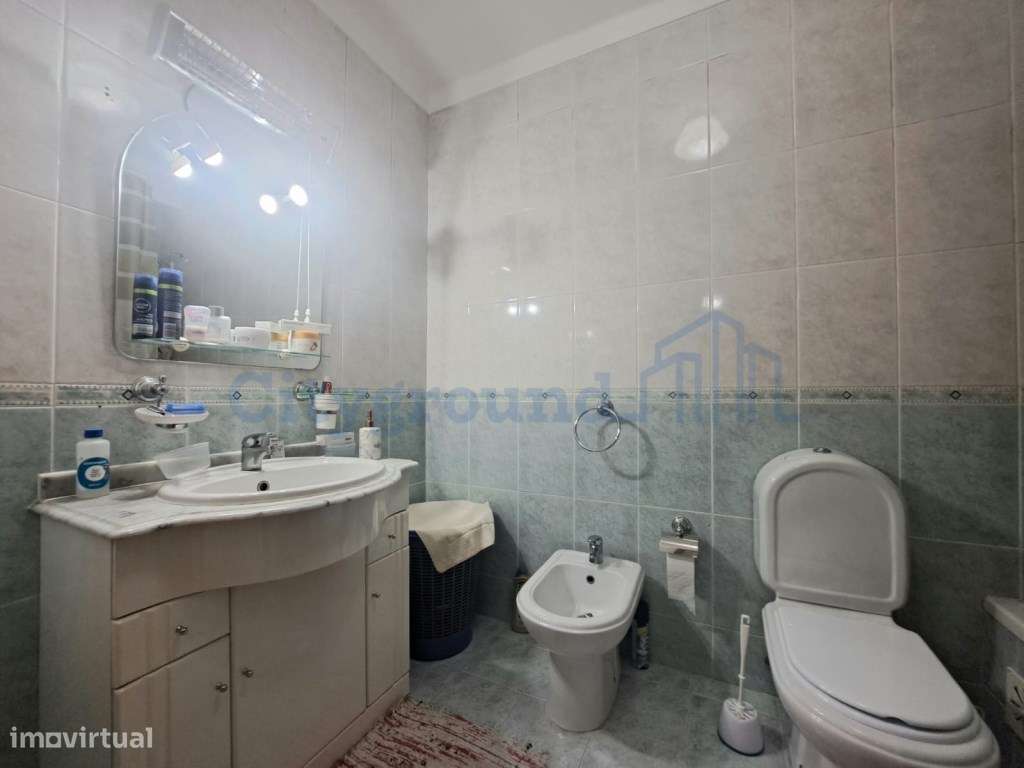 Excelente apartamento T3 com garagem e arrecadação - Marinha Grande-12