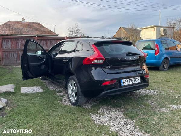 Volvo V40 D2 - 2