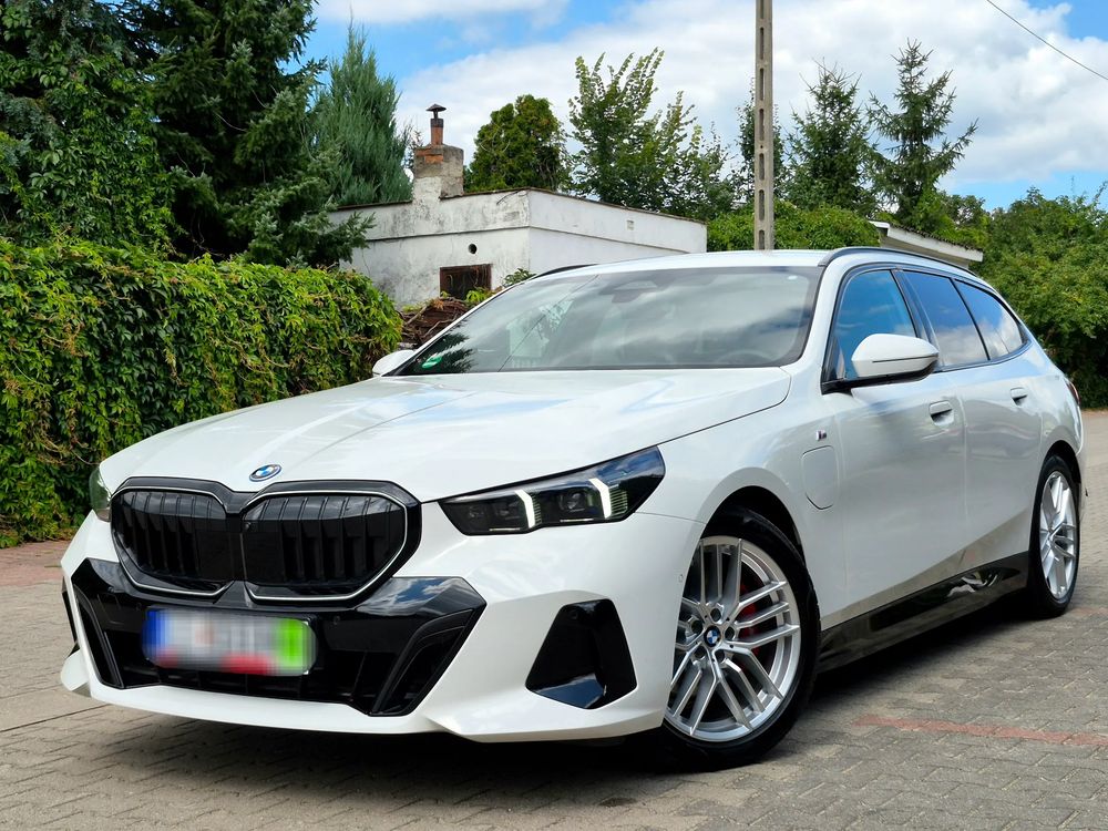 BMW 5 Series G60 (2023-) 530e 2024