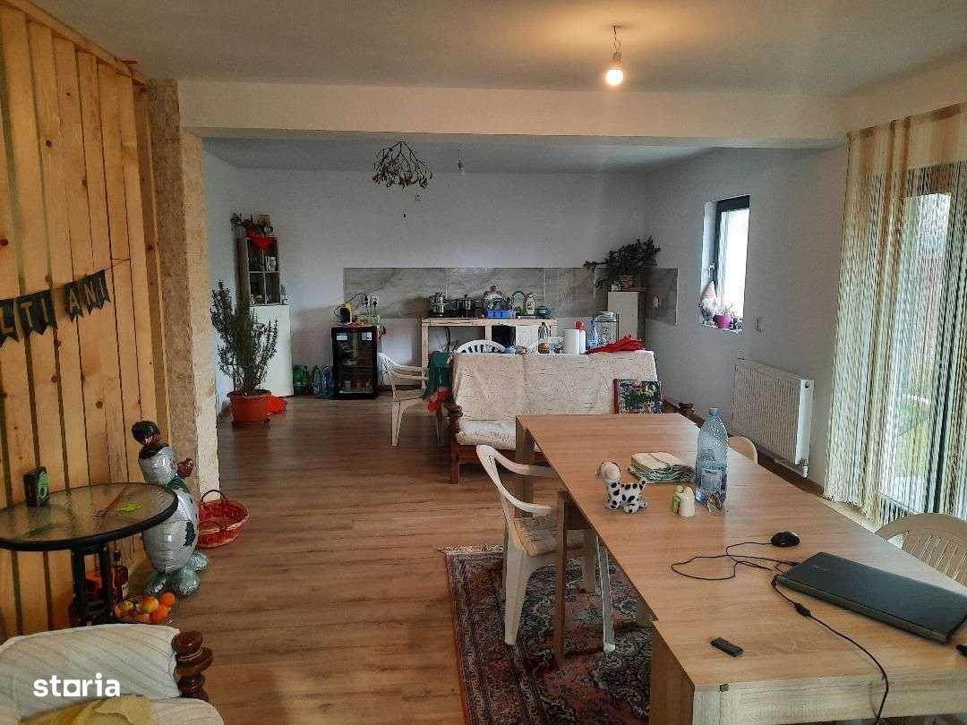 FARA COMISIOANE Tartasesti asfalt casa 5 camere 3 bai P+1 garaj - Imagine principală: 2/20