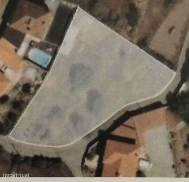 Vendo terreno com possibilidade de construção - Grande imagem: 5/5