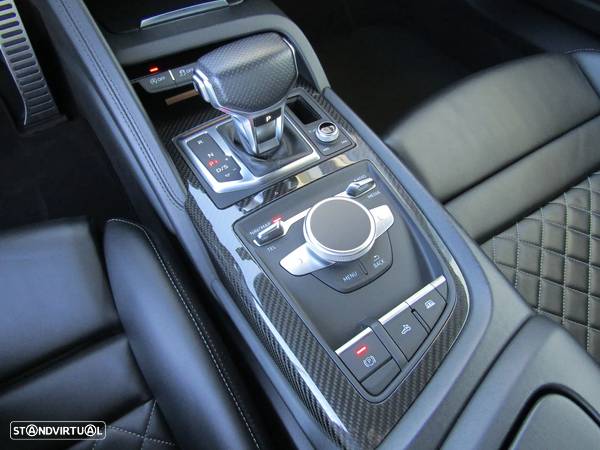 Audi R8 Spyder 5.2 FSi V10 S tronic Plus - 27