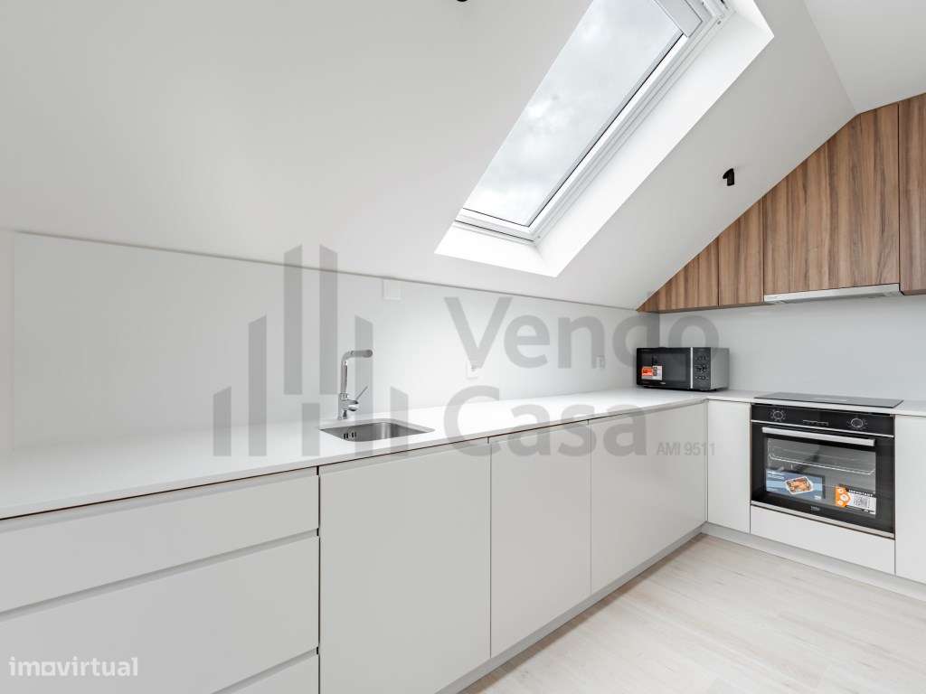 Vende-se T1 - Centro Histórico - Braga-13