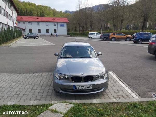 BMW Seria 1 116d DPF - 1