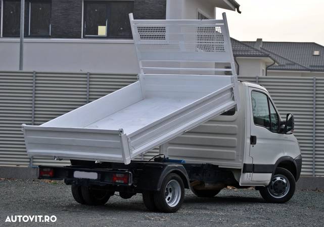 Iveco Daily 35C12 - 3