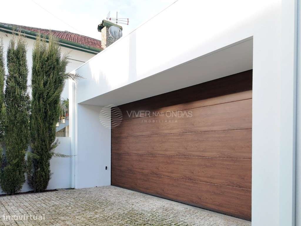 Luxuosa Moradia com 548 m2 - Premium com Piscina - 25 minutos do PORTO-45