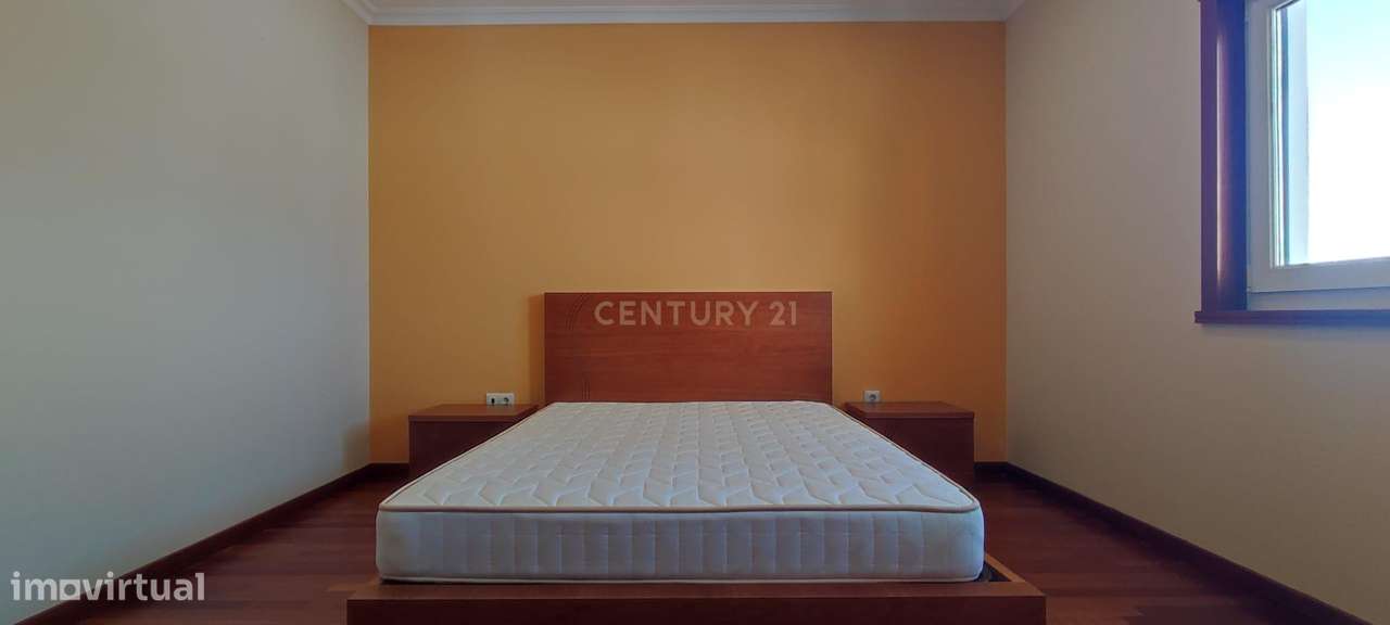 Apartamento T2 com Vista Panorâmica em Valença - Grande imagem: 5/25