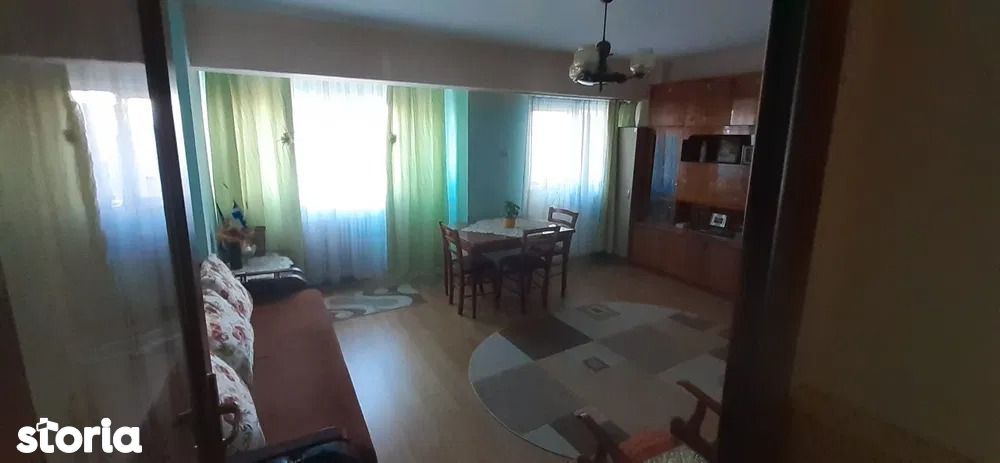 Apartament cu 3 camere de vânzare în zona OMV, Marasti