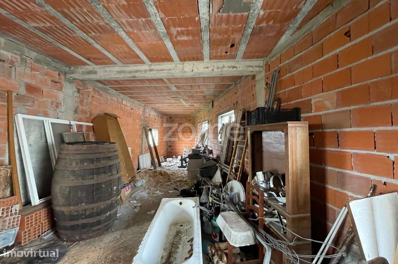 Moradia para Recuperar na Pedrulha - Grande imagem: 5/19