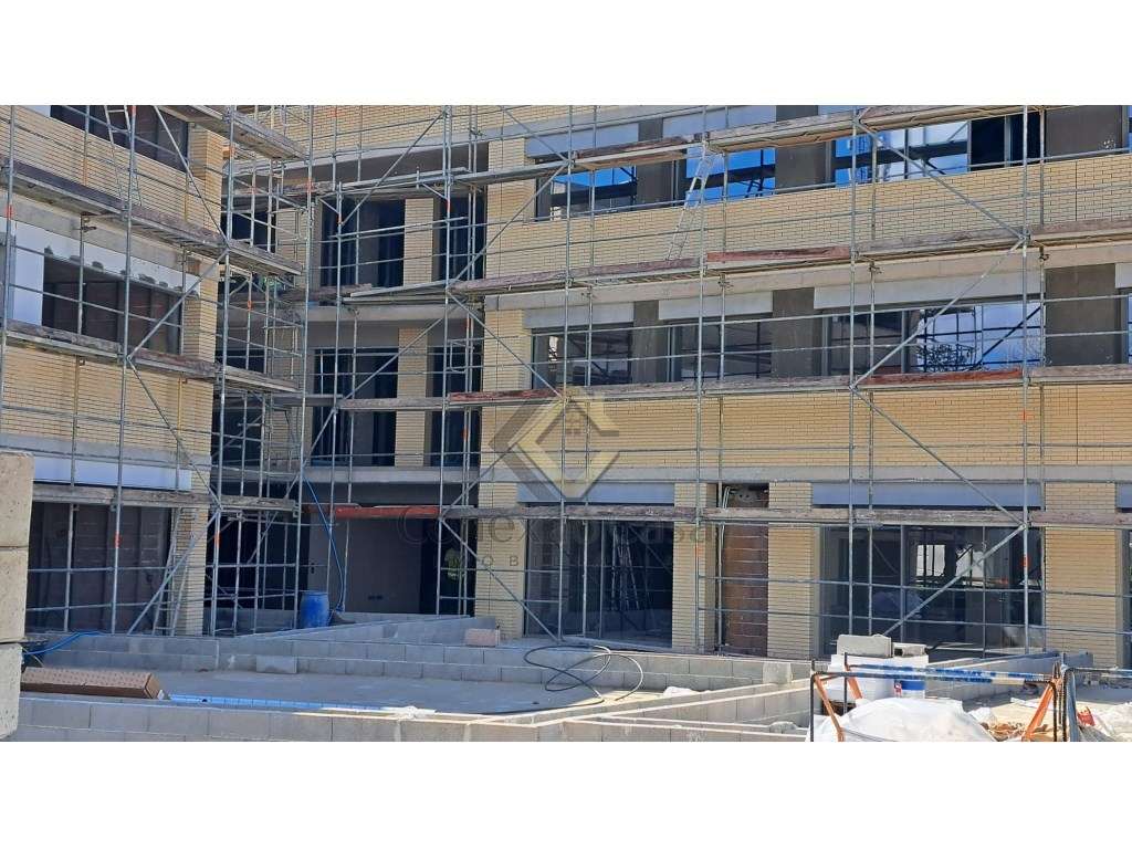 Apartamento T1 + 1 na praia da Granja-1