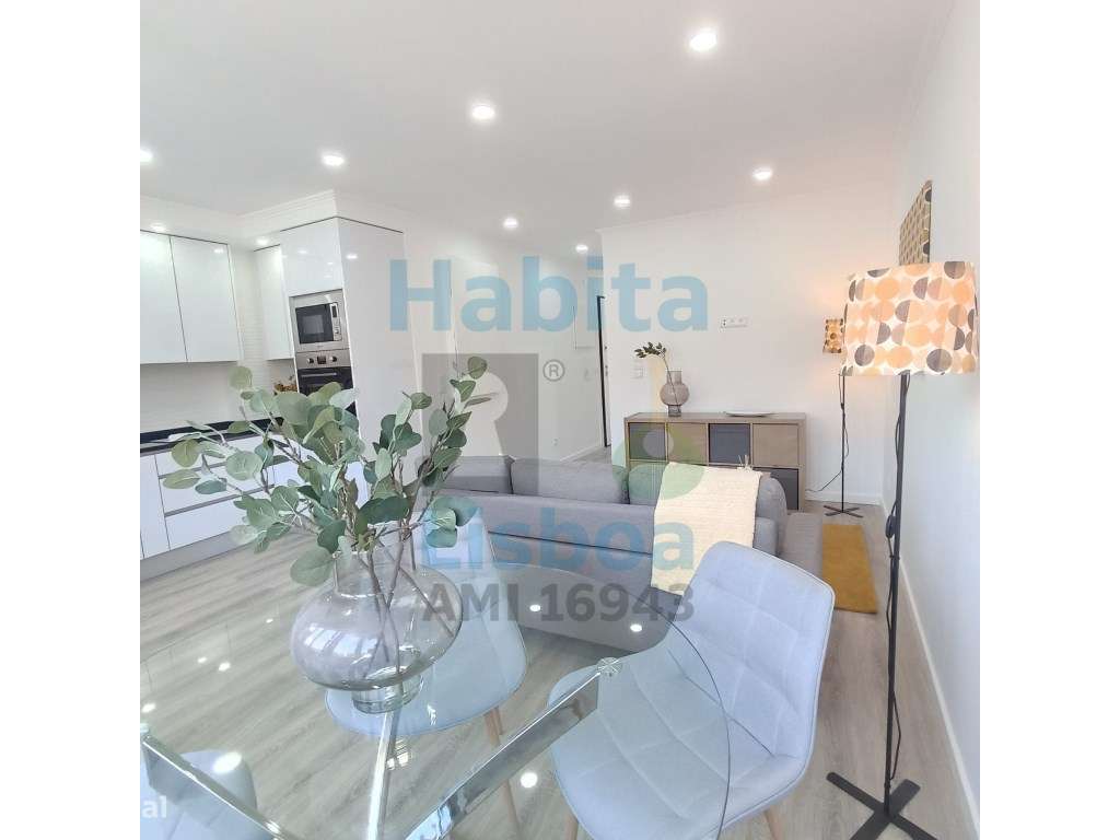 Apartamento T2 em São Domingos de Benfica | Remodelado-9