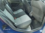 Ford Focus 1.6 16V Ambiente - 19