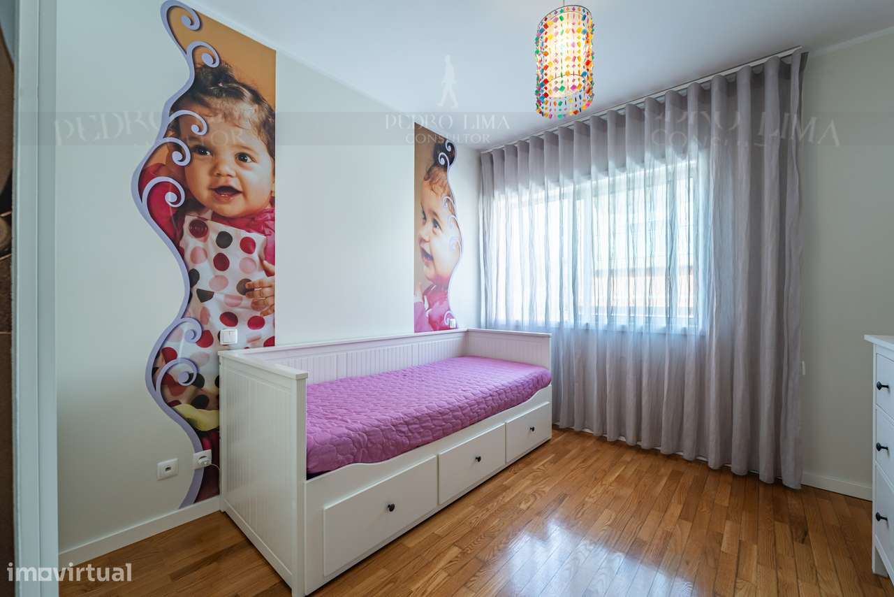 Moradia T4 em Águas Santas com Qualidade e localização Tranquila!-20