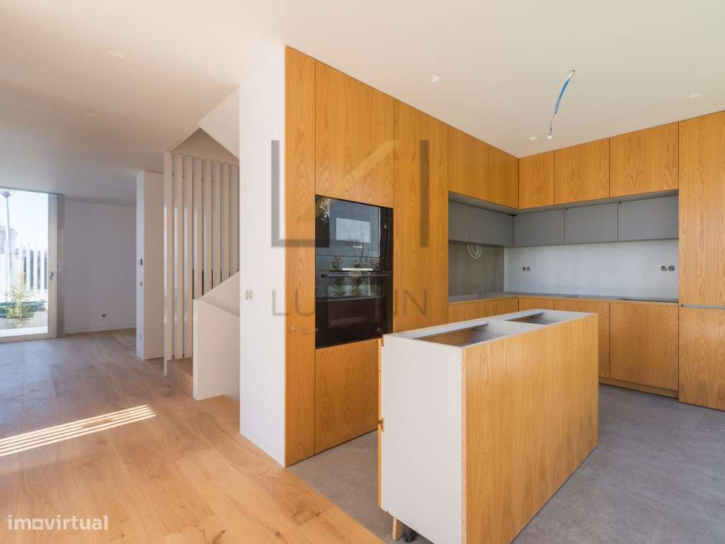 Moradia T4 em São Domingos de Rana-15